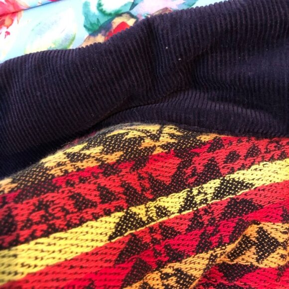 True Religion Men’s Navy Serape Corduroy Snap Button Puffer Vest - Picture 12 of 14